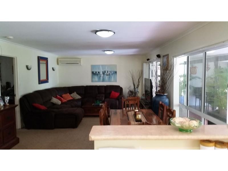 48 Tenanne Street, Russell Island QLD 4184