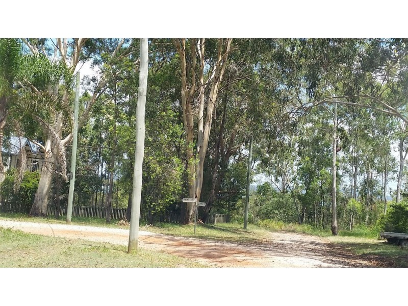 121 Laurel Street, Russell Island QLD 4184
