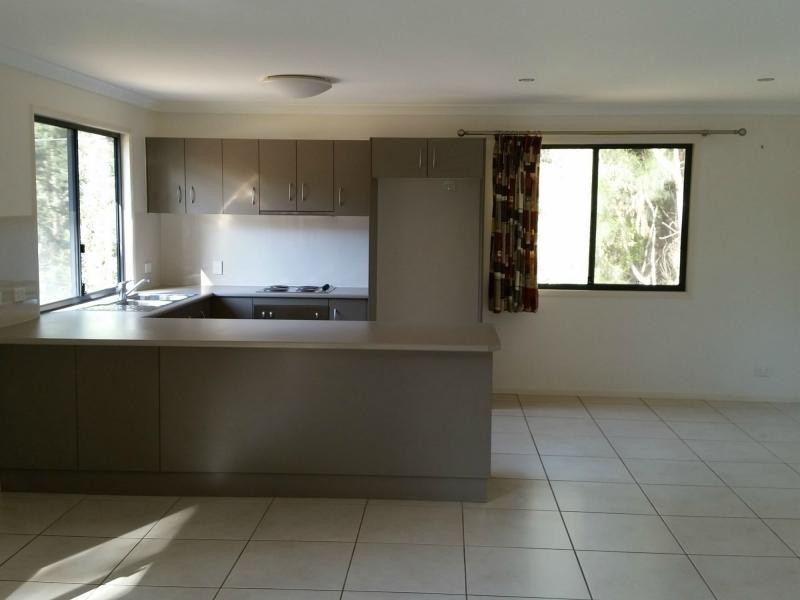 220 Centre Road, Russell Island QLD 4184
