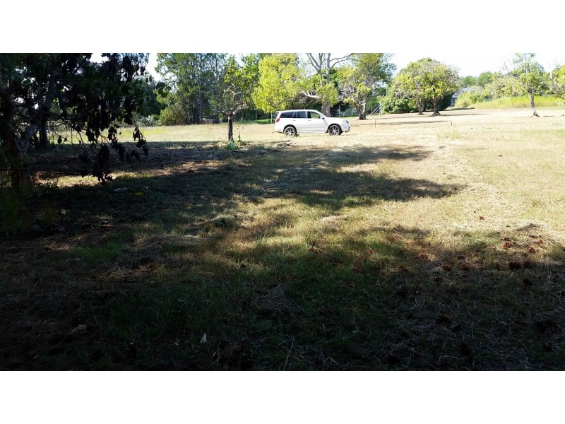 11 John Street, Russell Island QLD 4184