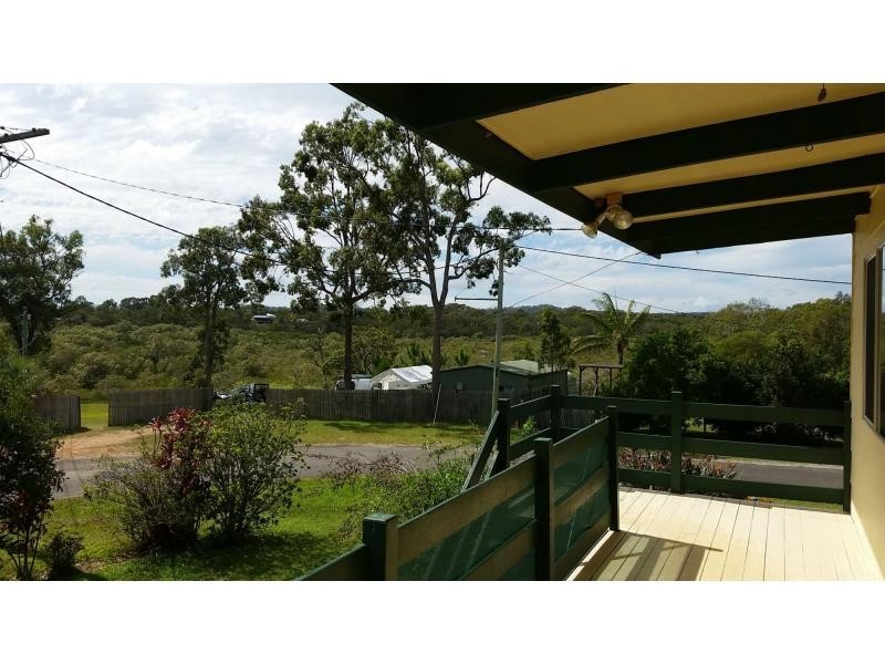 18 Wilma Crescent, Russell Island QLD 4184
