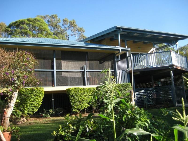 64 Wahine Drive, Russell Island QLD 4184
