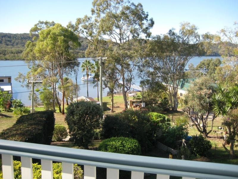 64 Wahine Drive, Russell Island QLD 4184