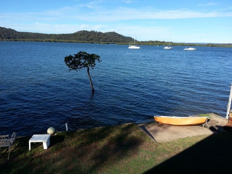 8 Browning Street, Russell Island QLD 4184