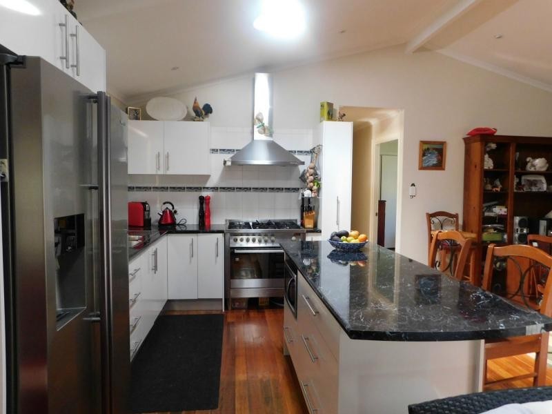 15 Bradman Street, Russell Island QLD 4184
