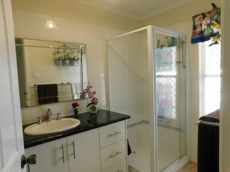 15 Bradman Street, Russell Island QLD 4184