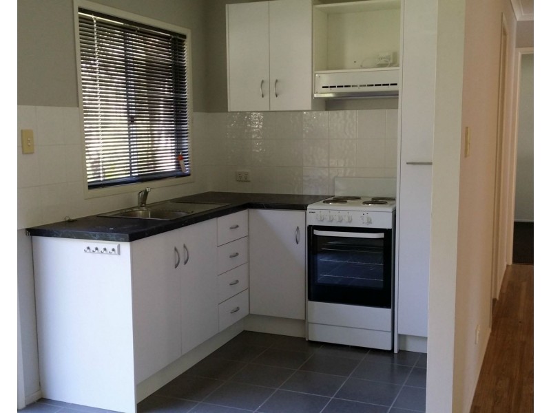 40 Harvey St, Russell Island QLD 4184