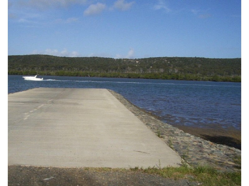 44 Wahine Drive, Russell Island QLD 4184