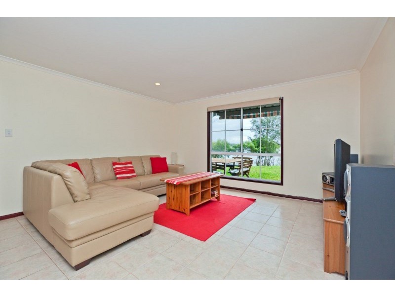 3 Tennyson Street, Russell Island QLD 4184