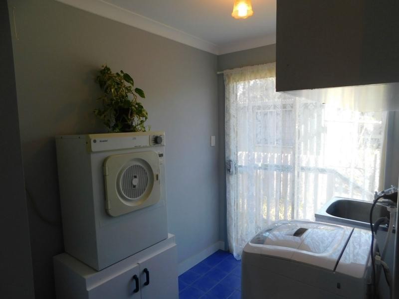 16 Sapphire Street, Russell Island QLD 4184