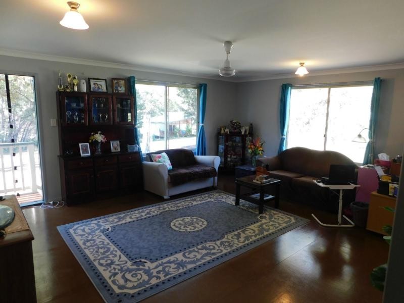 16 Sapphire Street, Russell Island QLD 4184