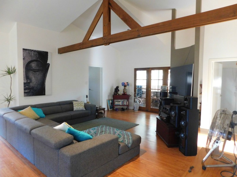 34 Channel Street, Russell Island QLD 4184