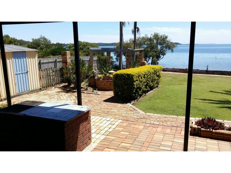 51 Bay Drive, Russell Island QLD 4184