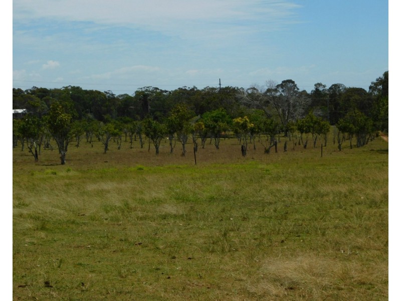 104-114 Canaipa Road, Russell Island QLD 4184