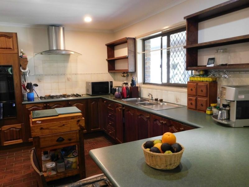 20 Crescent Drive, Russell Island QLD 4184