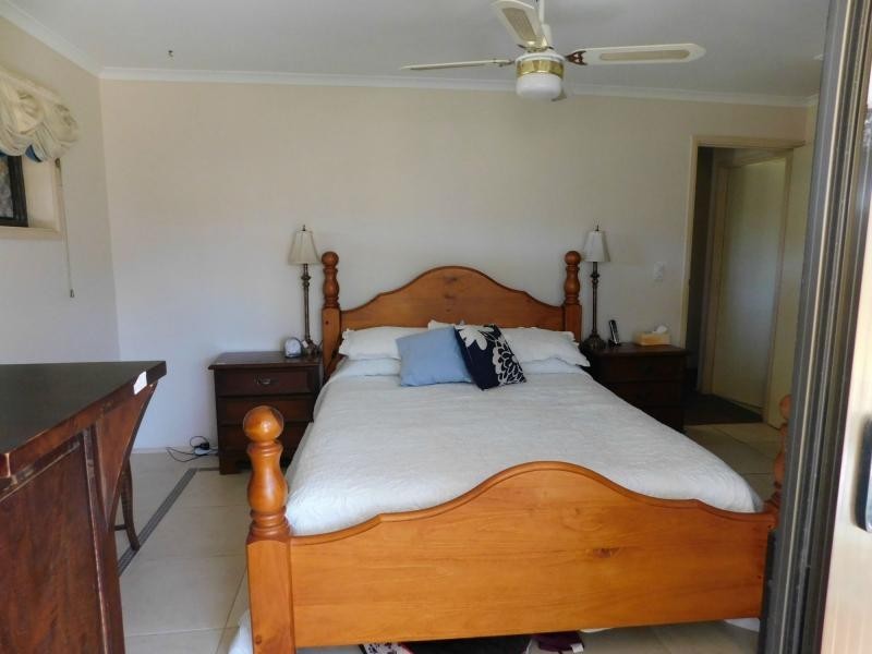 20 Crescent Drive, Russell Island QLD 4184