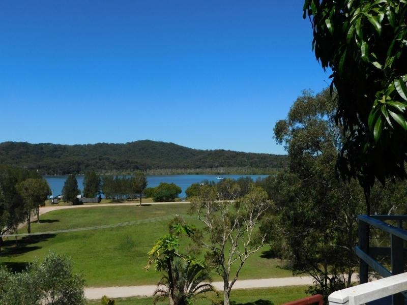 20 Crescent Drive, Russell Island QLD 4184