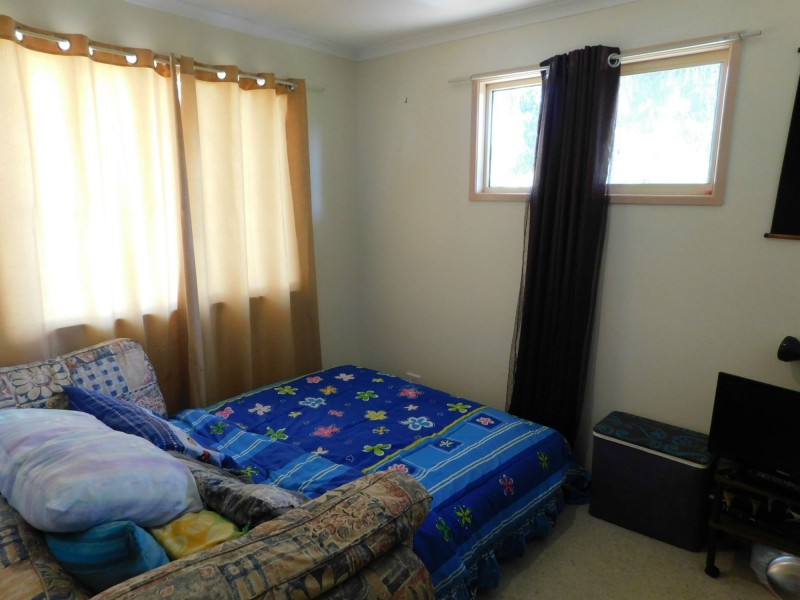 11 Reading Street, Russell Island QLD 4184