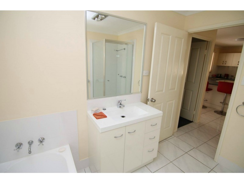 11 Coombah Drive, Russell Island QLD 4184