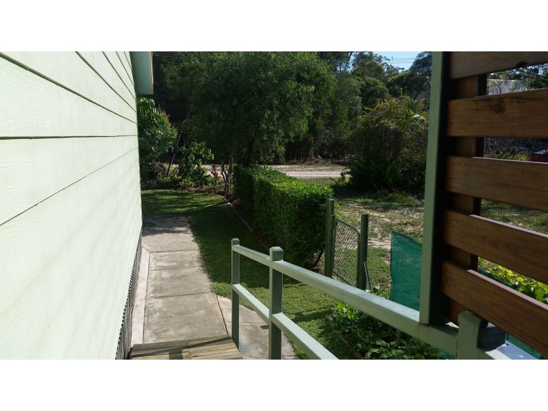 15 Topaz Street, Russell Island QLD 4184