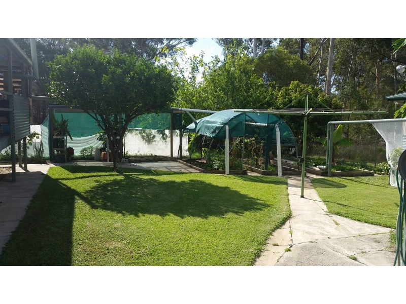 15 Topaz Street, Russell Island QLD 4184