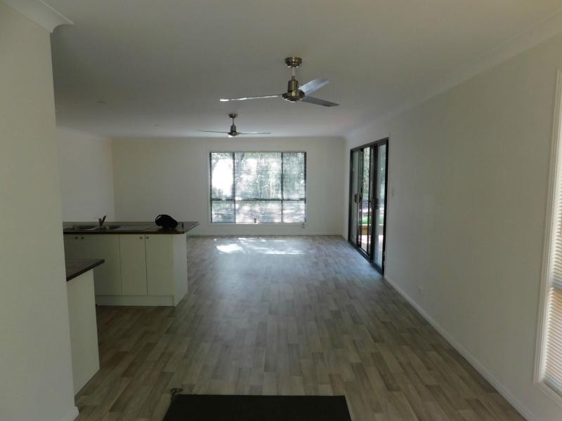 43 Waikiki Beach Road, Russell Island QLD 4184