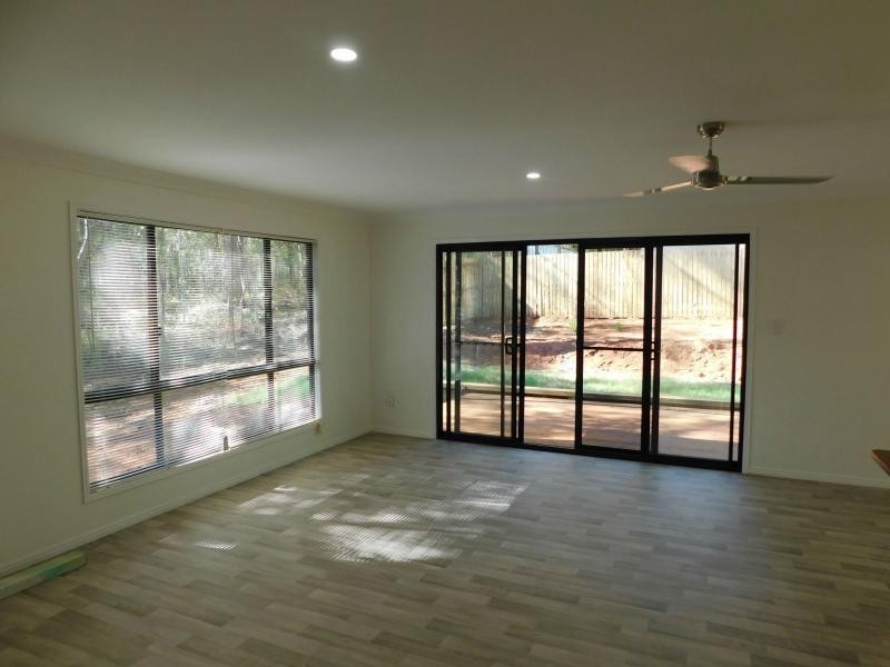 43 Waikiki Beach Road, Russell Island QLD 4184