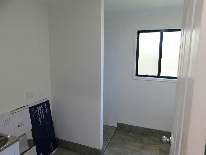 43 Waikiki Beach Road, Russell Island QLD 4184