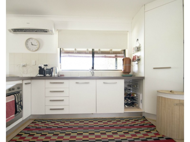 15 Frangipanni Street, Russell Island QLD 4184