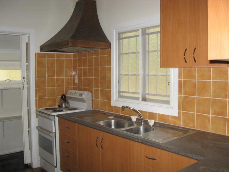 85 Woodlands Circuit, Russell Island QLD 4184