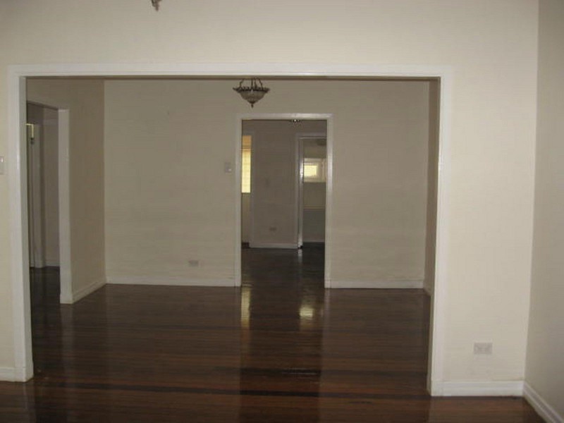 85 Woodlands Circuit, Russell Island QLD 4184