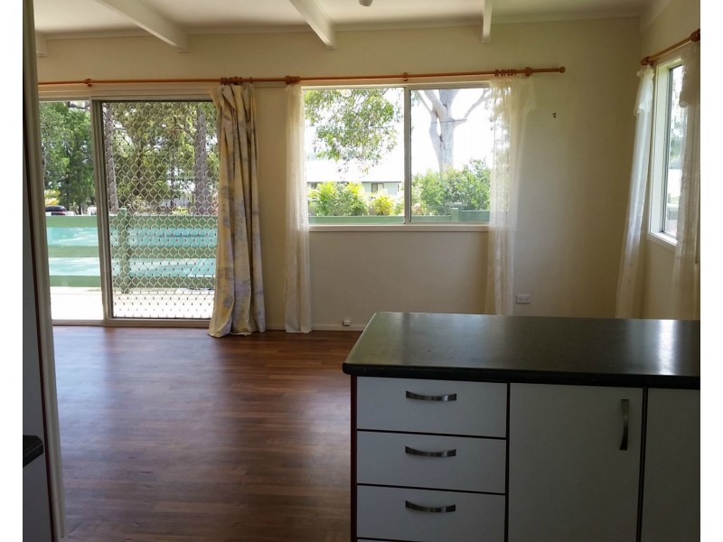 18 Wilma Crescent, Russell Island QLD 4184