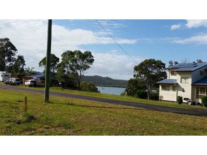 135 Canaipa Point Drive, Russell Island QLD 4184