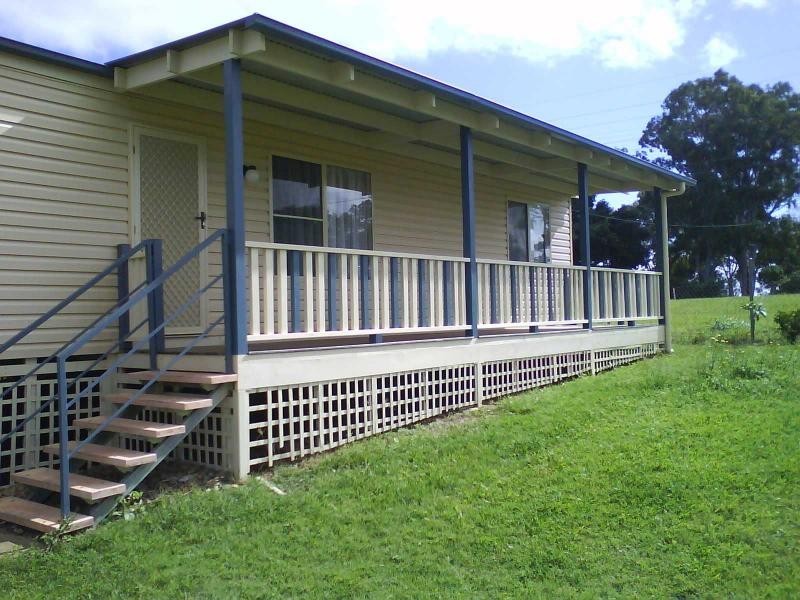 4 Phoenix Street, Russell Island QLD 4184