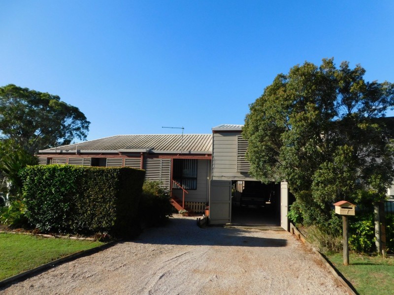 7 Aquarius Road, Russell Island QLD 4184