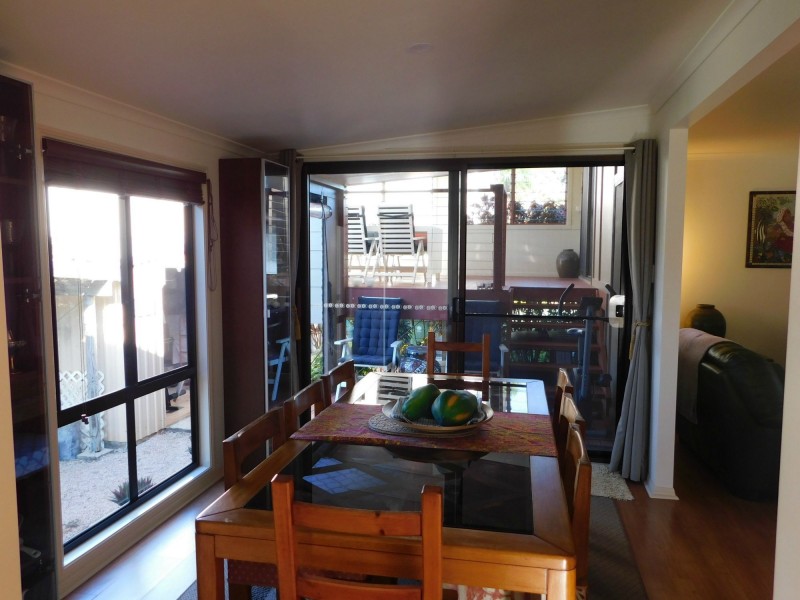 7 Aquarius Road, Russell Island QLD 4184