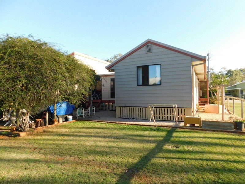 7 Aquarius Road, Russell Island QLD 4184