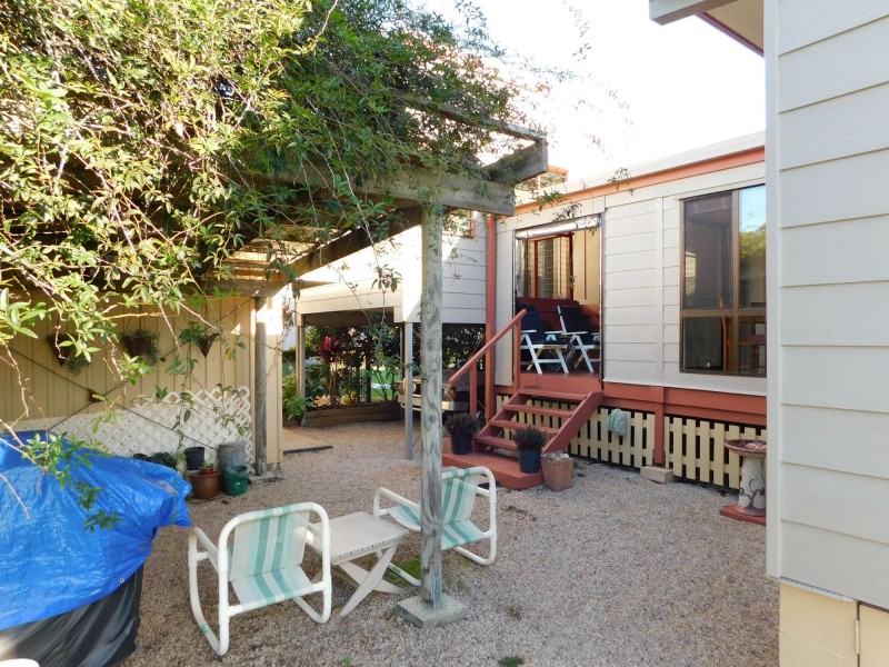 7 Aquarius Road, Russell Island QLD 4184