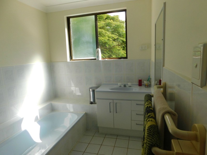 Russell Island QLD 4184