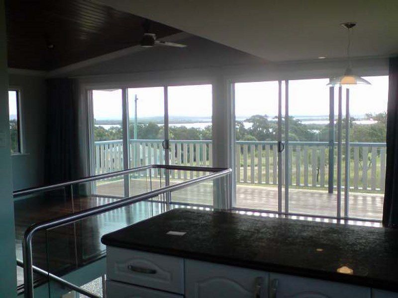 9 Dahlia Street, Russell Island QLD 4184