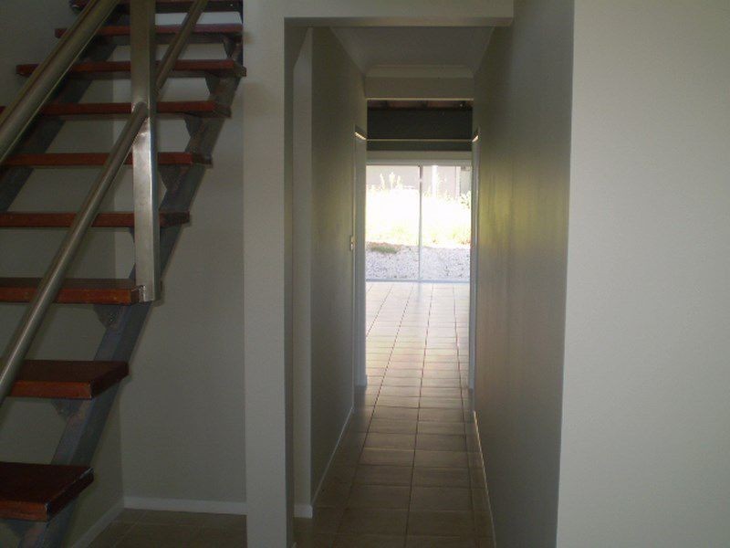 9 Dahlia Street, Russell Island QLD 4184