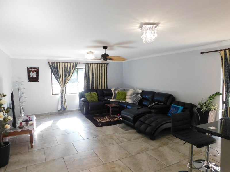 12 Tulip Street, Russell Island QLD 4184