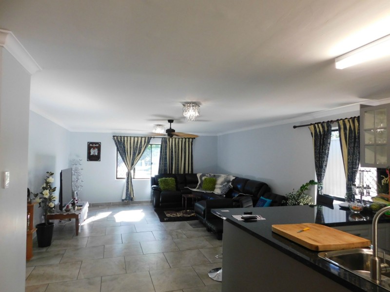 12 Tulip Street, Russell Island QLD 4184