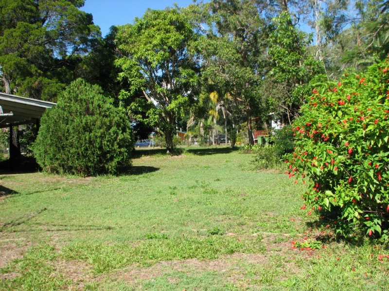 13-15 Wilma Crescent, Russell Island QLD 4184