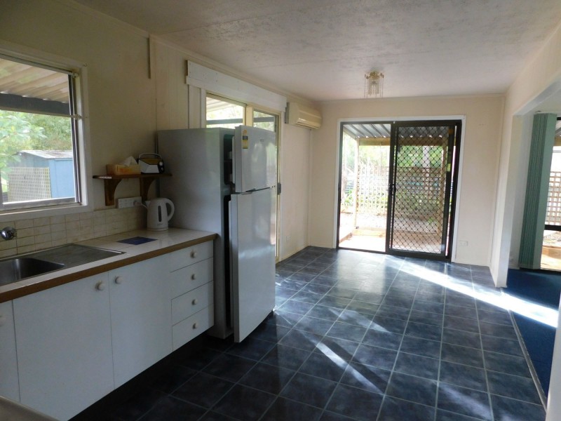 2 Aimeo Esplanade, Russell Island QLD 4184