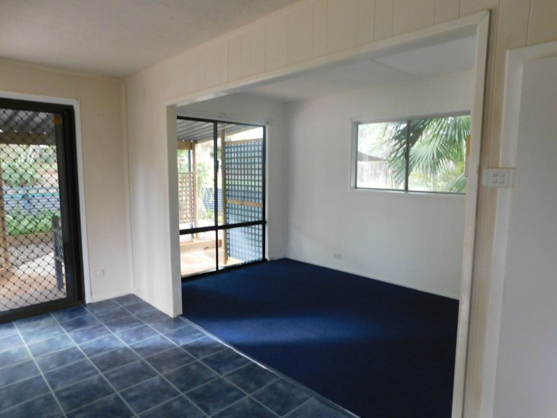 2 Aimeo Esplanade, Russell Island QLD 4184