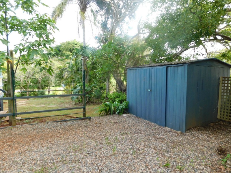 2 Aimeo Esplanade, Russell Island QLD 4184