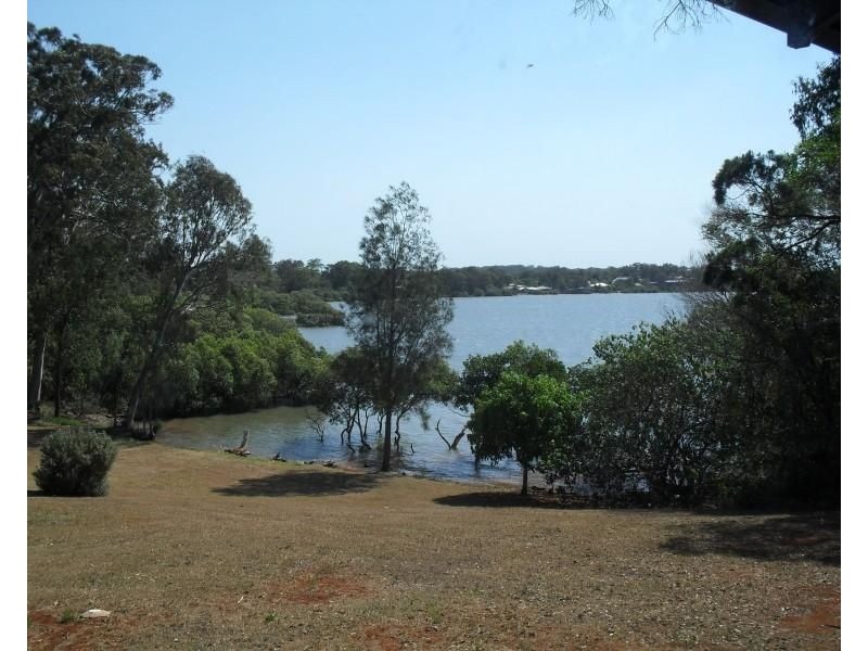 14 Thompson Esplanade, Russell Island QLD 4184