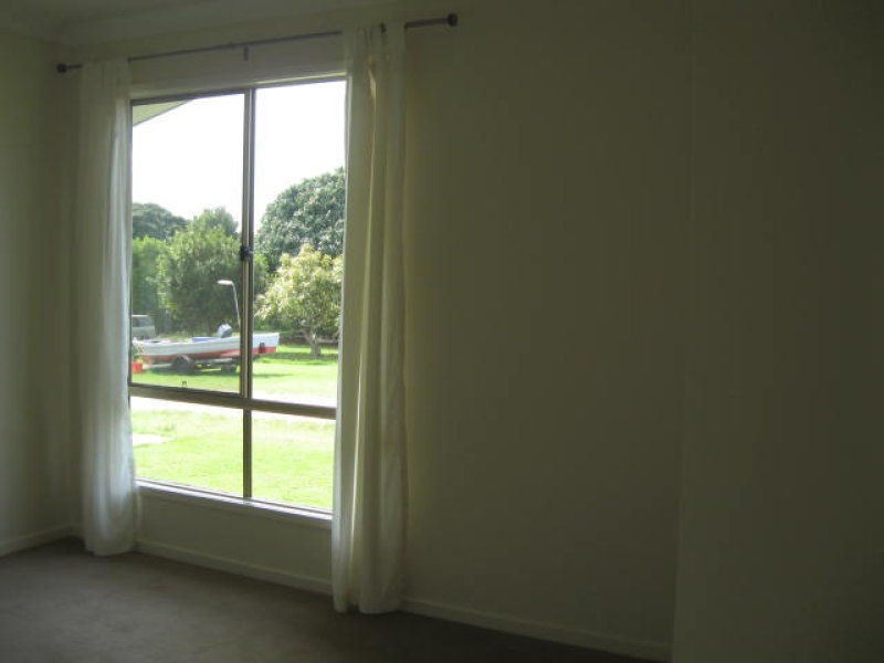 Russell Island QLD 4184