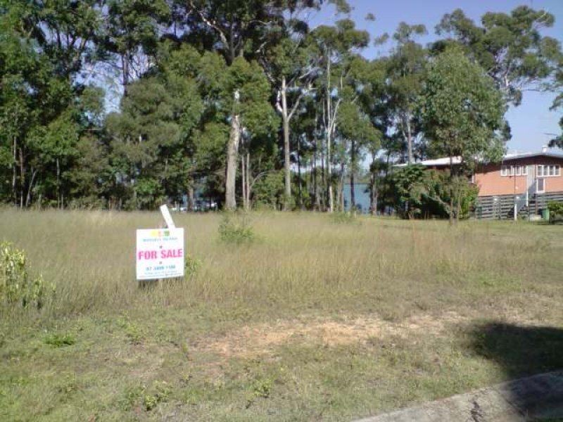 110 Channel Street, Russell Island QLD 4184